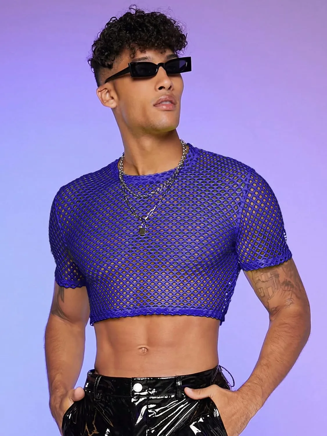 WDIRARA Men's Fishnet Mesh Tee Shirt Round Neck Short Sleeve Crop Top
